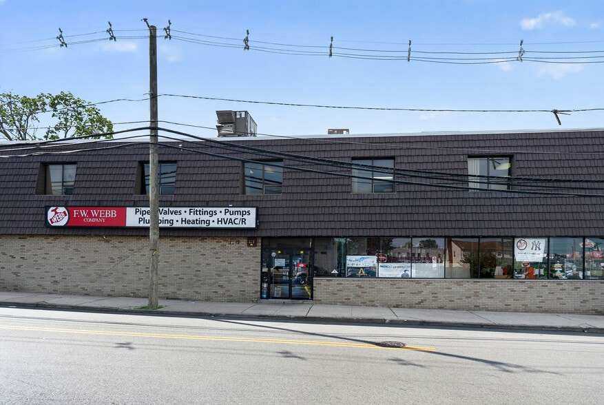 More Photos Of 30 Stefanic Ave, Elmwood Park Freestanding For Sale