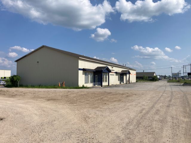 More Photos Of 274 N US Highway 31 S, Traverse City Auto Repair For Sale