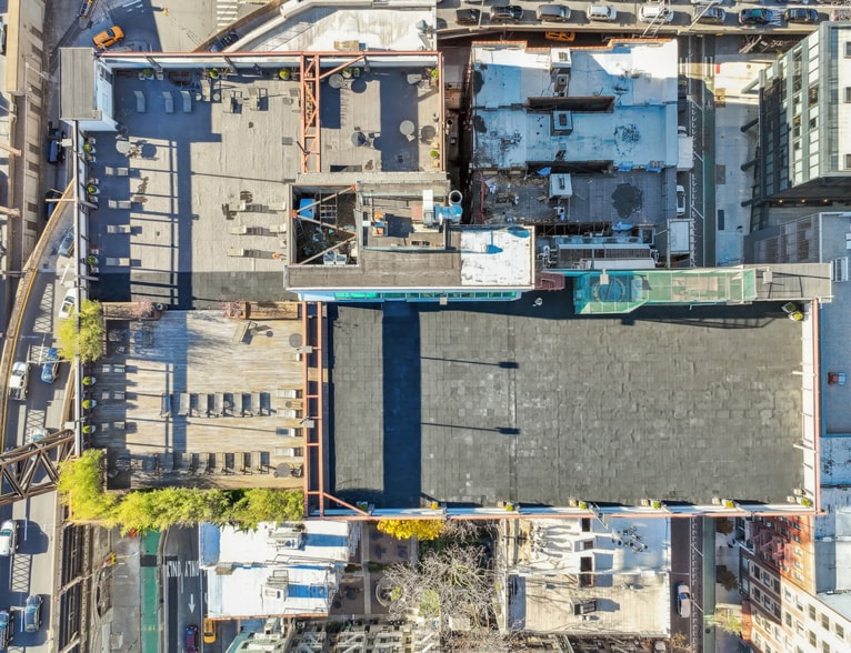 More Photos Of 325 E 60th St, New York Office For Lease