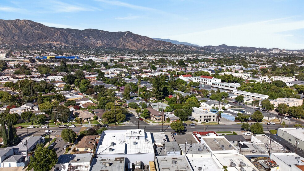 More Photos Of 703 S Main St, Burbank Food Processing For Sale