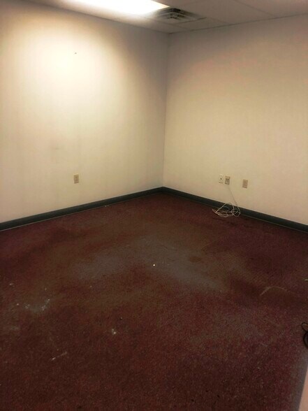 More Photos Of 3555-3559 W Wright St, Boise Light Manufacturing For Lease