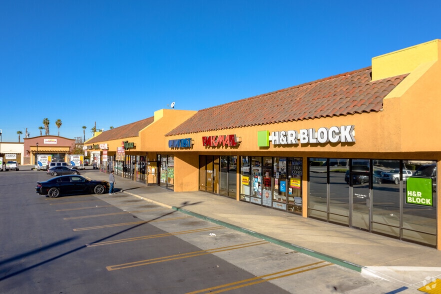 More Photos Of 543 N Azusa Ave, Covina Unknown For Lease