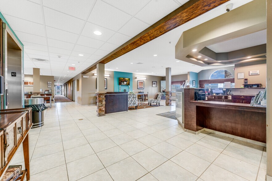 More Photos Of 20 Southland Dr, Fairmont Hotel For Sale
