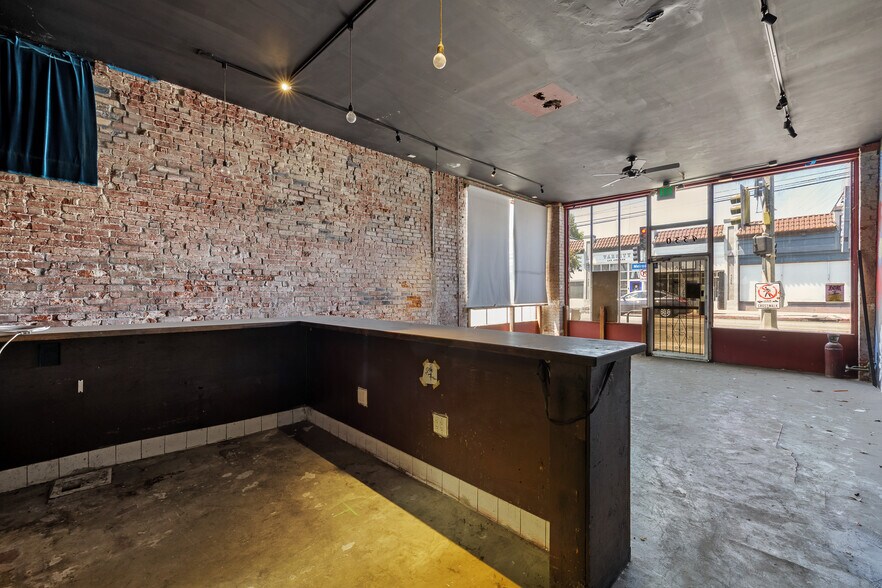 More Photos Of 4318-4330 Melrose Ave, Los Angeles Storefront For Lease