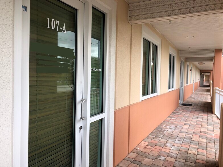 More Photos Of 601 N Congress Ave, Delray Beach Showroom For Lease