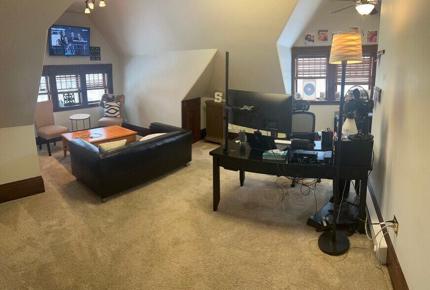 More Photos Of 2 South St, Grafton Office For Lease