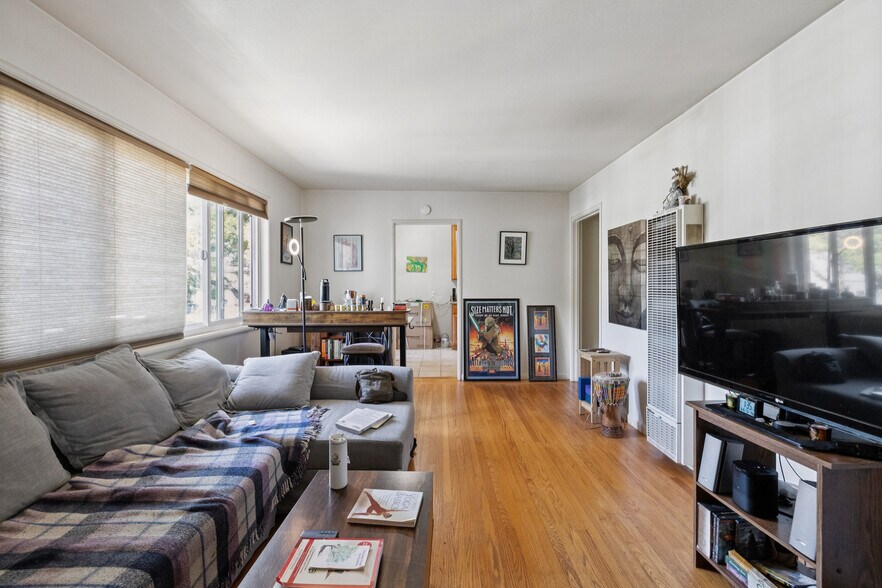More Photos Of 1140 El Camino Real, Burlingame Apartments For Sale