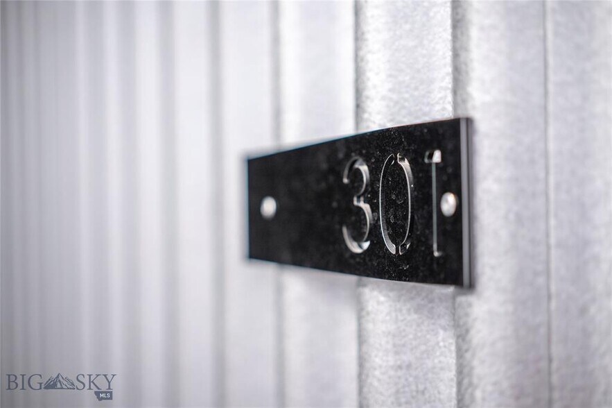 More Photos Of 924 E Park St, Livingston Apartments For Sale