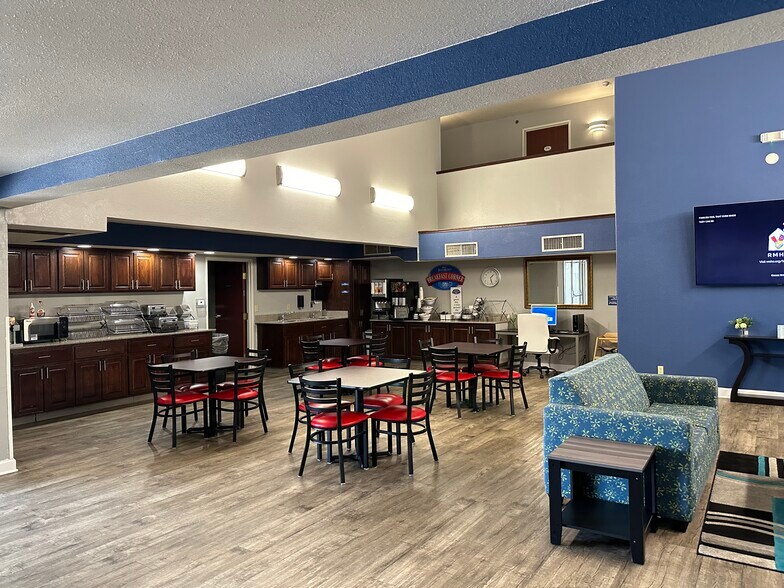 More Photos Of 10753 Airport Hwy, Swanton Hotel For Sale