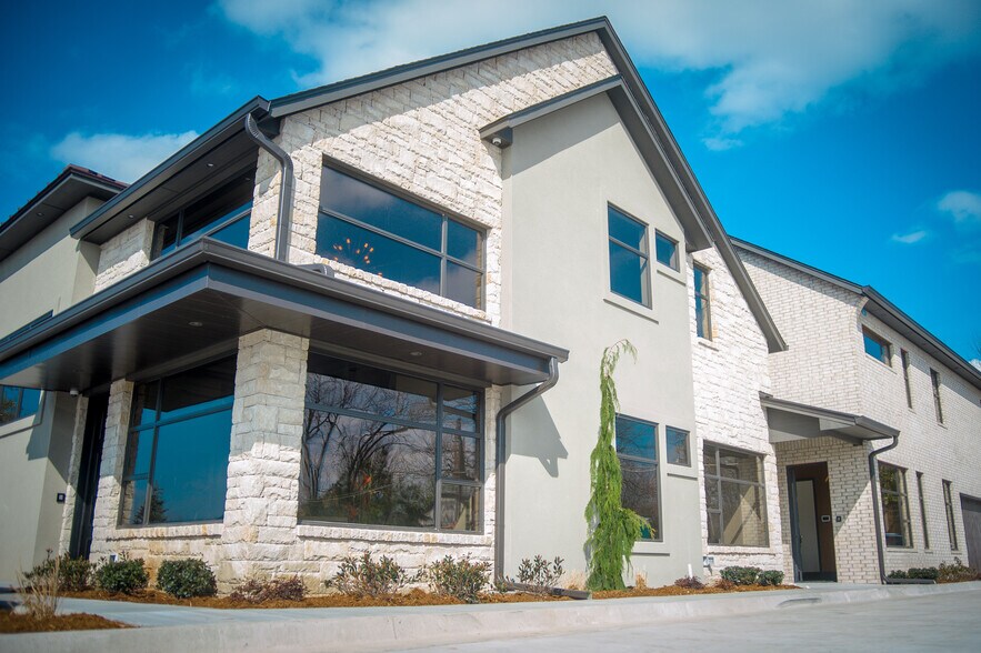 More Photos Of 616 S Post Rd, Midwest City Medical For Sale