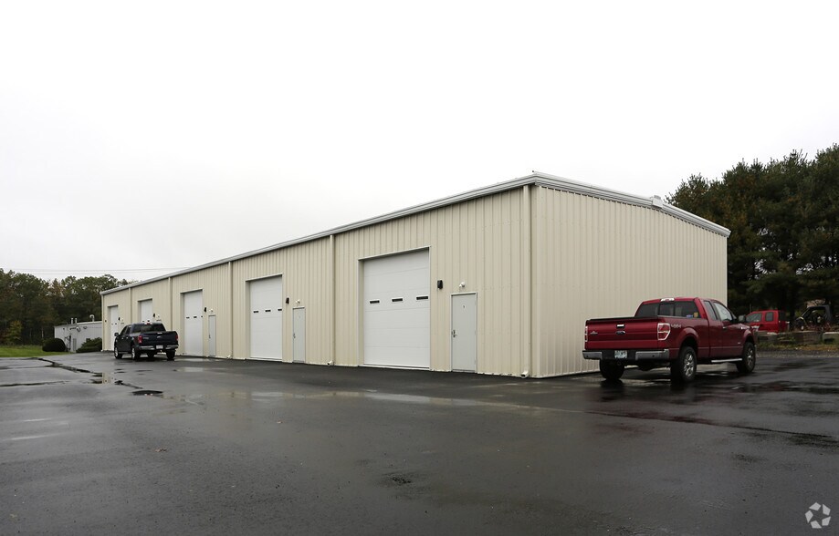 More Photos Of 55 Mitchell Rd, Ipswich Warehouse For Lease