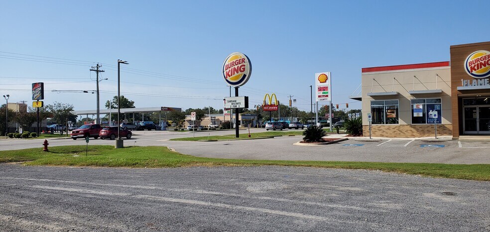 More Photos Of 117 Highway 15-401 Byp E, Bennettsville General Retail For Sale