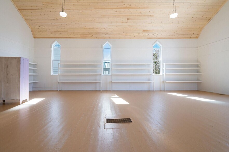 More Photos Of 203 5th Ave W, Kalispell Freestanding For Sale