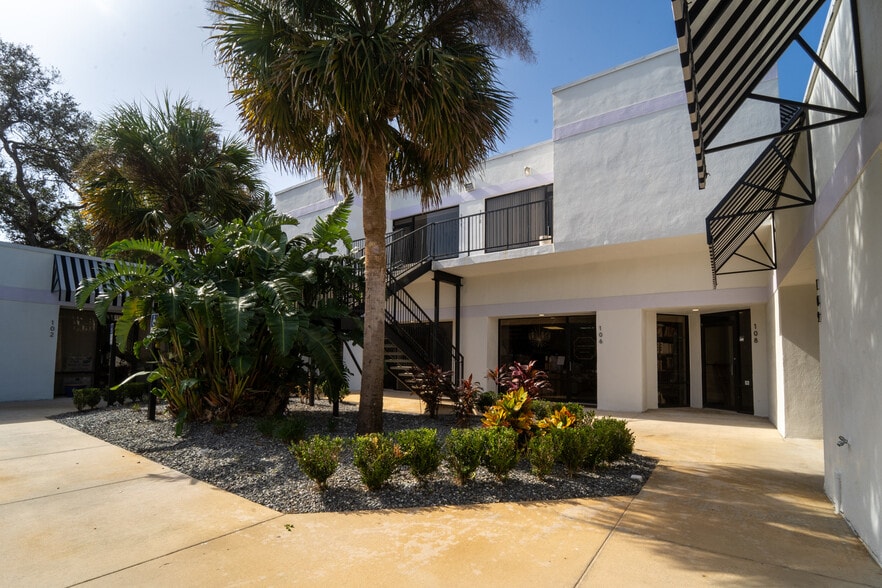 More Photos Of 4440 N Oceanshore Blvd, Flagler Beach Office For Sale