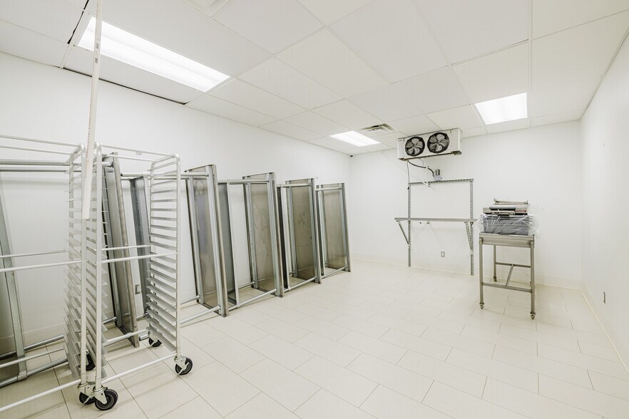 More Photos Of 1120 Hacienda Ranch Rd, Wells Truck Terminal For Lease