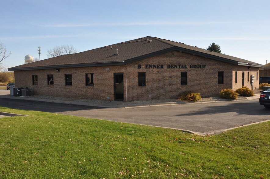 Primary Photo Of 102 Marty Dr, Buffalo Medical For Lease