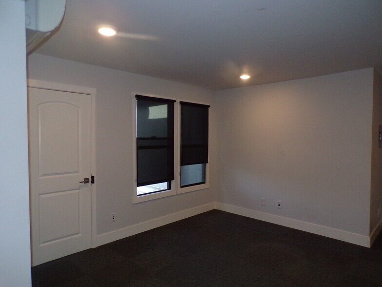 More Photos Of 116 E 25th Ave, San Mateo Storefront Retail Office For Lease