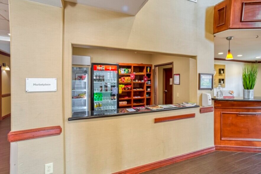 More Photos Of 3606 89th St, Galveston Hotel For Sale