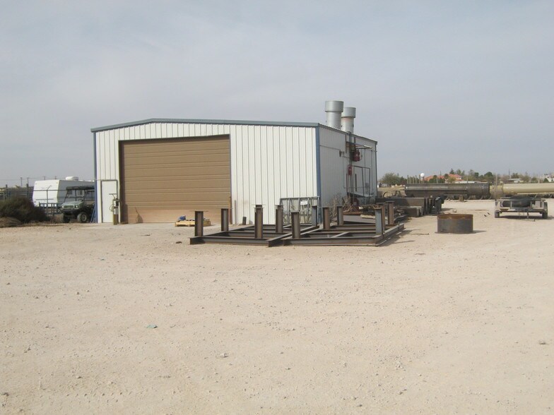 More Photos Of 8296 W Interstate 20, Midland Warehouse For Lease