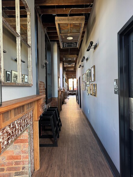 More Photos Of 106 S Ray, Carthage Restaurant For Sale