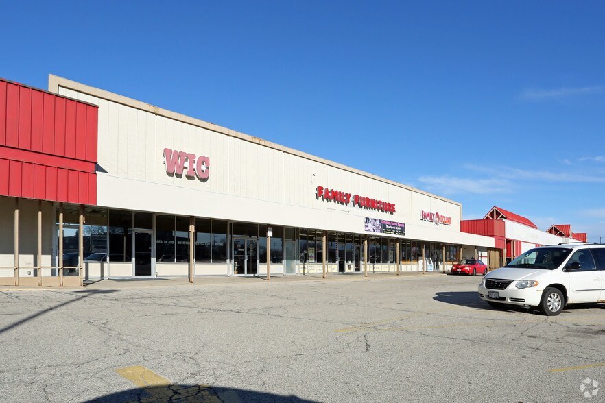 More Photos Of 2210-2400 Rapids Dr, Racine Freestanding For Sale