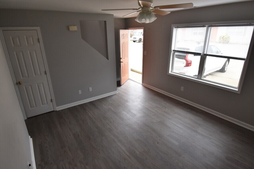 More Photos Of 600-650 S Main St, Mooresville Apartments For Sale