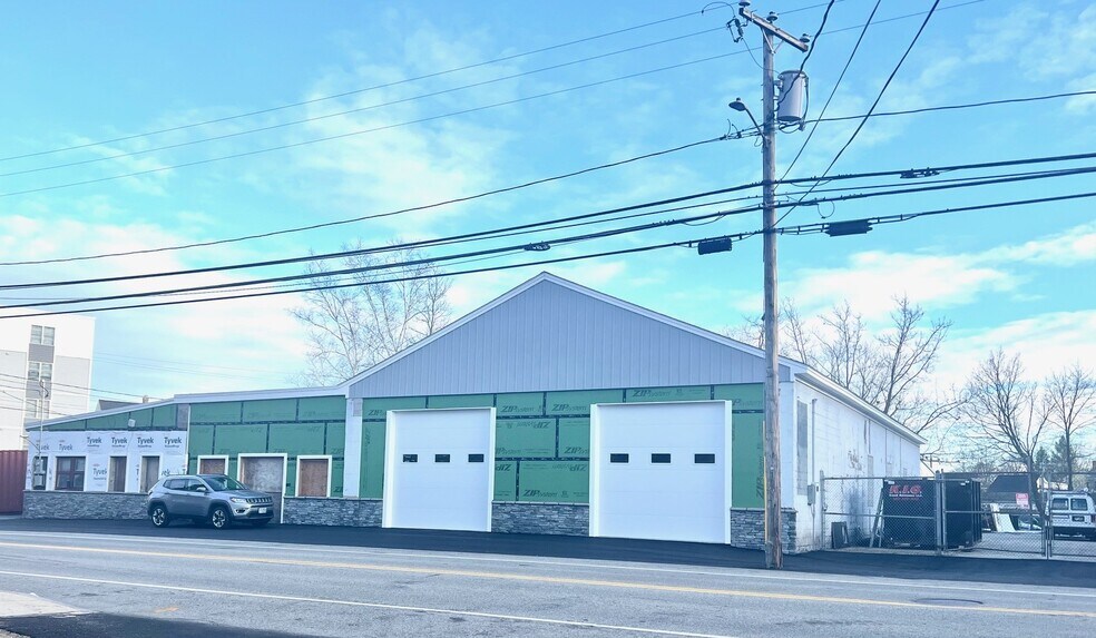 More Photos Of 76 Lake St, Nashua Industrial For Lease