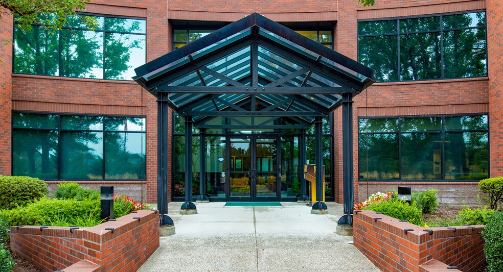 More Photos Of 16701 SE McGillivray Blvd, Vancouver Office For Lease