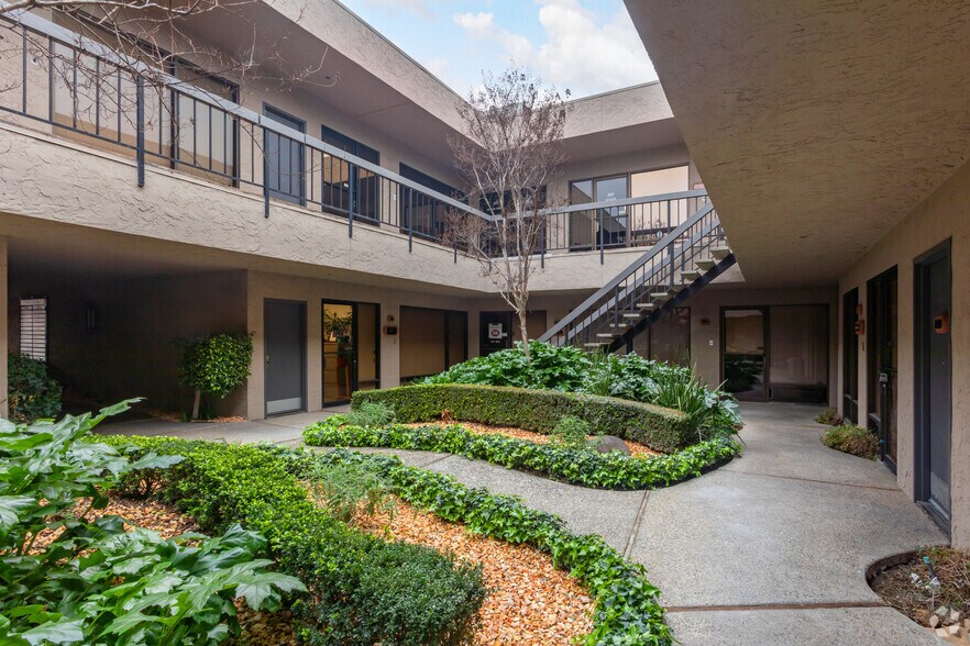 More Photos Of 960 Saratoga Ave, San Jose Office For Lease