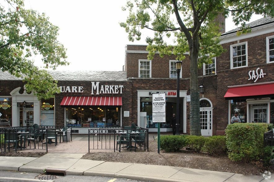 More Photos Of 13111-13125 Shaker Blvd, Cleveland Unknown For Lease