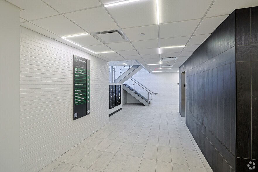 More Photos Of 50 Burlington Mall Rd, Burlington Unknown For Lease