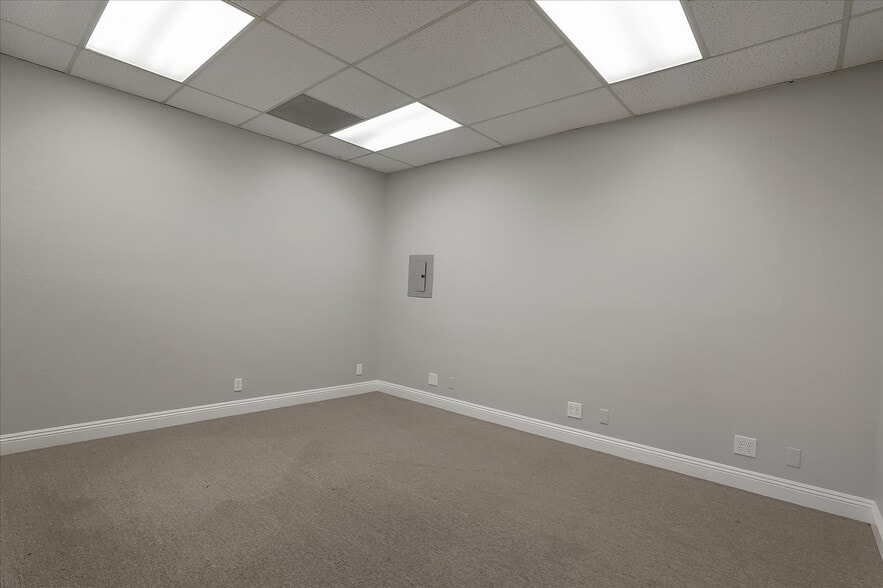 More Photos Of 2470 S Winchester Blvd, Campbell Office For Lease