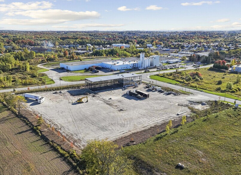 More Photos Of 1 Futura Dr, Acton Warehouse For Lease