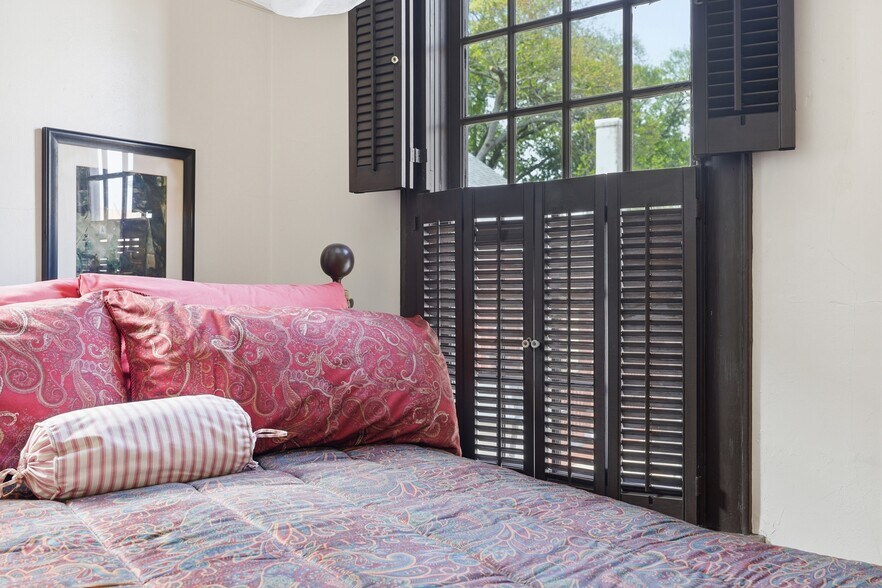 More Photos Of 50 Charlotte St, Saint Augustine Storefront Retail Office For Sale