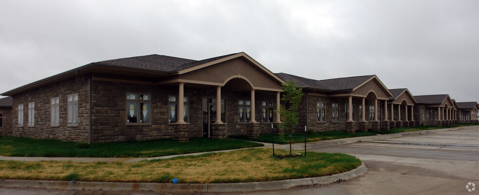 More Photos Of 2675 N Ankeny Blvd, Ankeny Medical For Sale