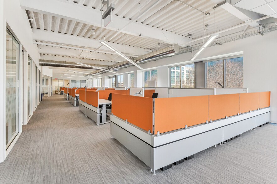 More Photos Of 3325 Scott Blvd, Santa Clara Unknown For Lease