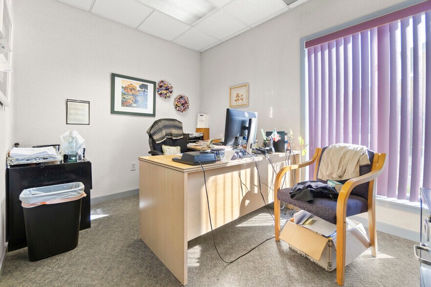 More Photos Of 410 S Main St, Pleasantville Office For Sale
