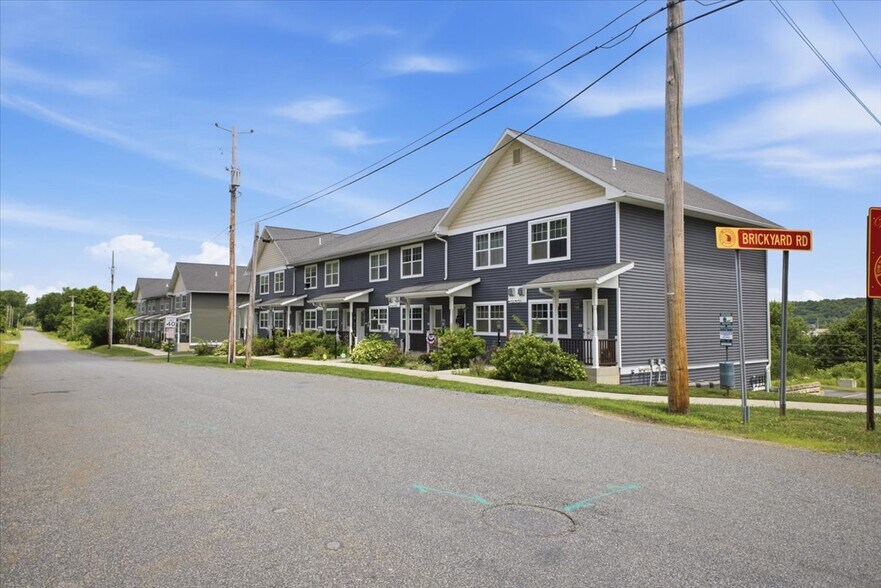 More Photos Of 1A Brickyard Rd, Mechanicville Multifamily For Sale