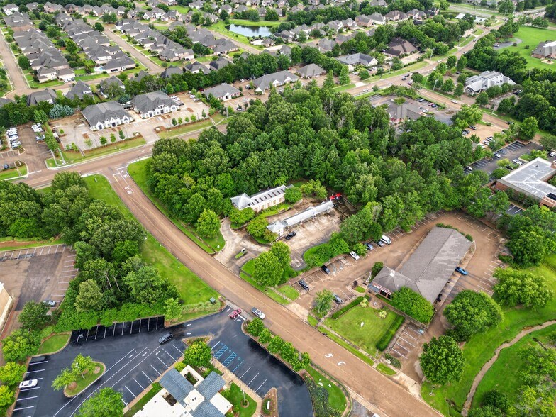 More Photos Of 2027 Strawberry Hill Dr, Madison Carwash For Sale