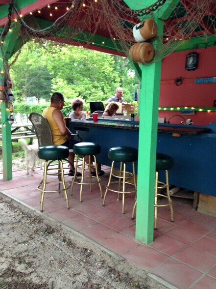 More Photos Of 277 Harbor View Cir, Colonial Beach Marina For Sale