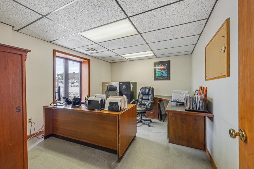 More Photos Of 165 Carmelinas Cir, Ludlow Industrial For Lease