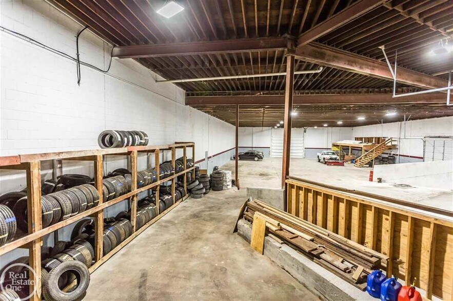 More Photos Of 3519 Military St, Port Huron Industrial For Sale