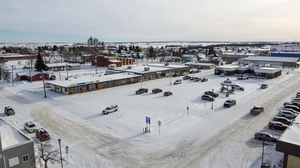 More Photos Of 24 Main SW st, Falher General Retail For Sale