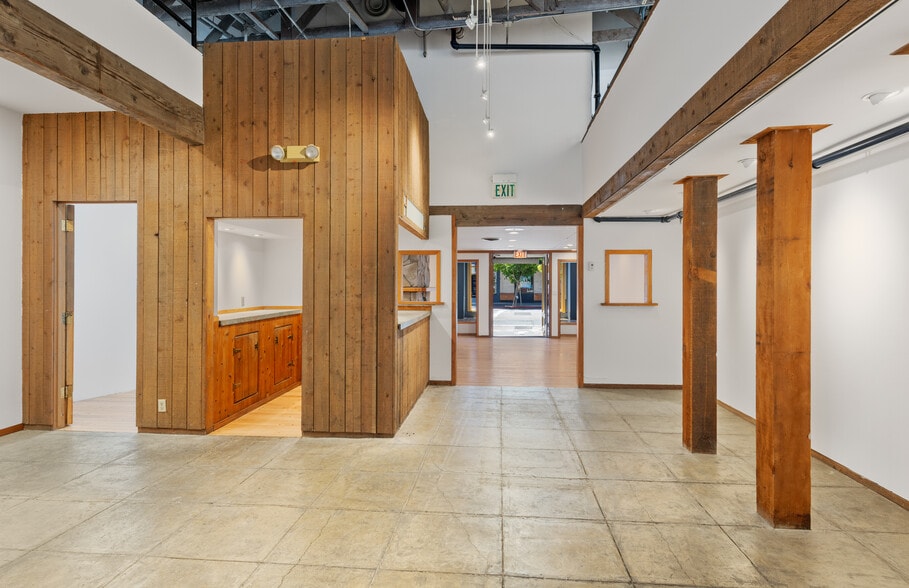 More Photos Of 668 Bridgeway, Sausalito Storefront For Sale