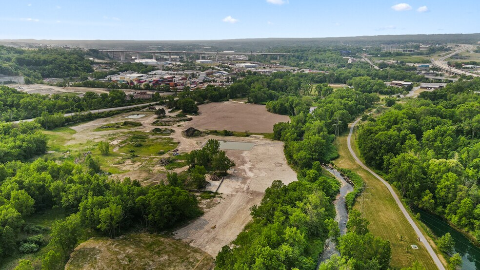 More Photos Of 5000 Warner Rd, Garfield Heights Land For Sale