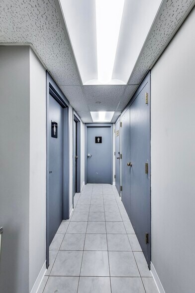 More Photos Of 3550 Lexington Ave N, Shoreview Medical For Sale