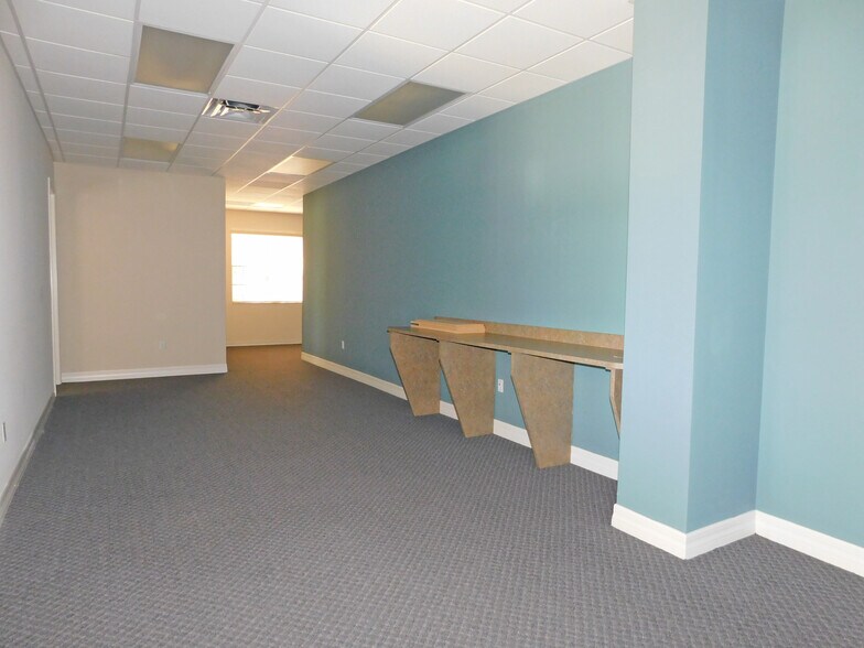 More Photos Of 372-390 N Babcock St, Melbourne Medical For Lease