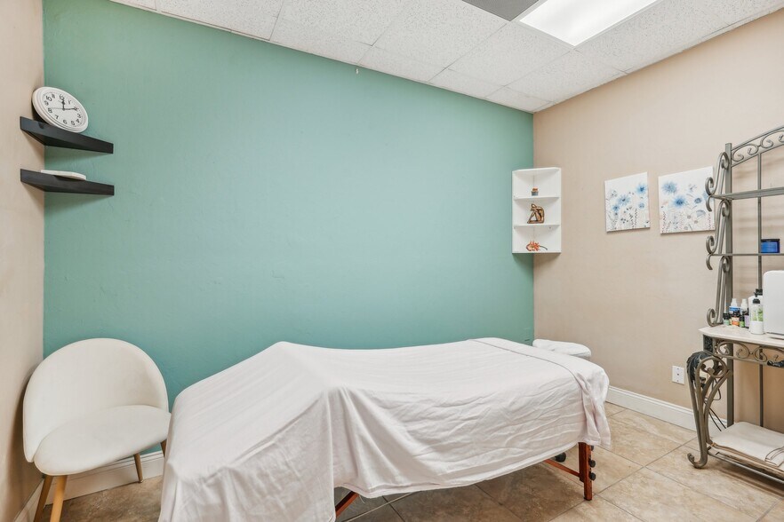 More Photos Of 1404 Del Prado Blvd S, Cape Coral Storefront Retail Office For Sale