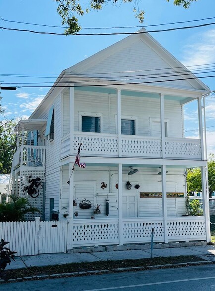 Primary Photo Of 1122 Simonton St, Key West Apartments For Sale