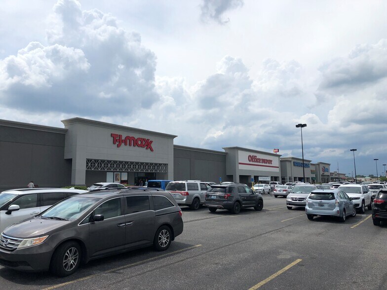 More Photos Of 2929 James Sander Blvd, Paducah Unknown For Lease